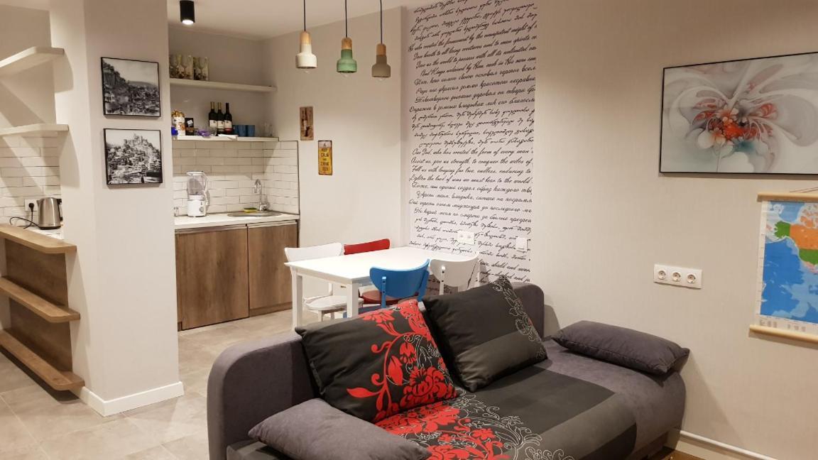 Your Home In Tbilisi: Cosy Stay In The Old City ภายนอก รูปภาพ