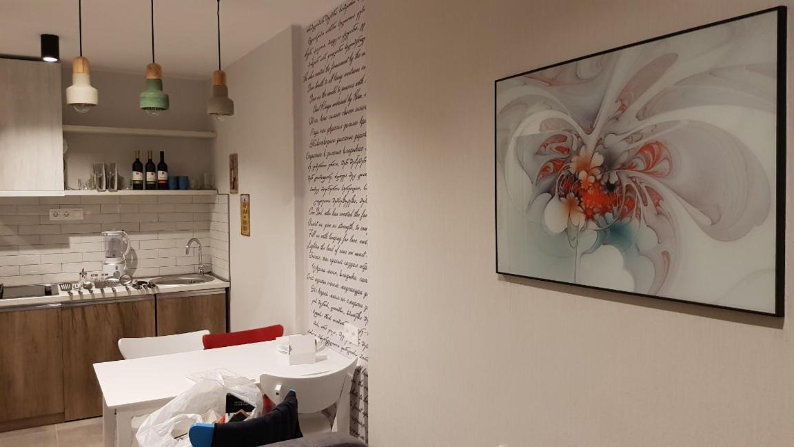 Your Home In Tbilisi: Cosy Stay In The Old City ภายนอก รูปภาพ